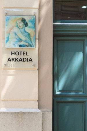 Hotel Arkadia Pécs Esterno foto