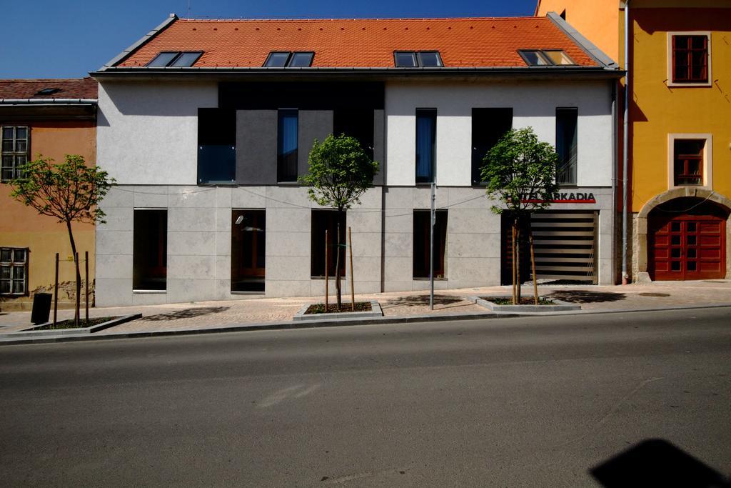 Hotel Arkadia Pécs Esterno foto